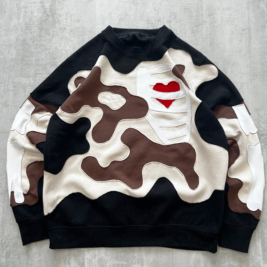 'HEART & BONES' SWEATSHIRT (L)