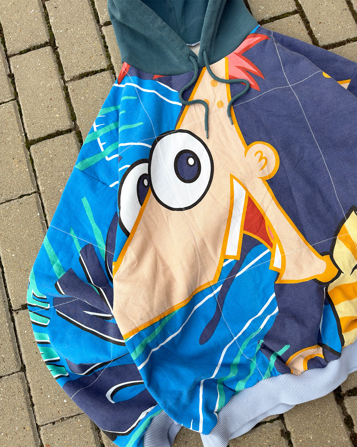 'THE BACKYARD BROTHERS' HOODIE (L)