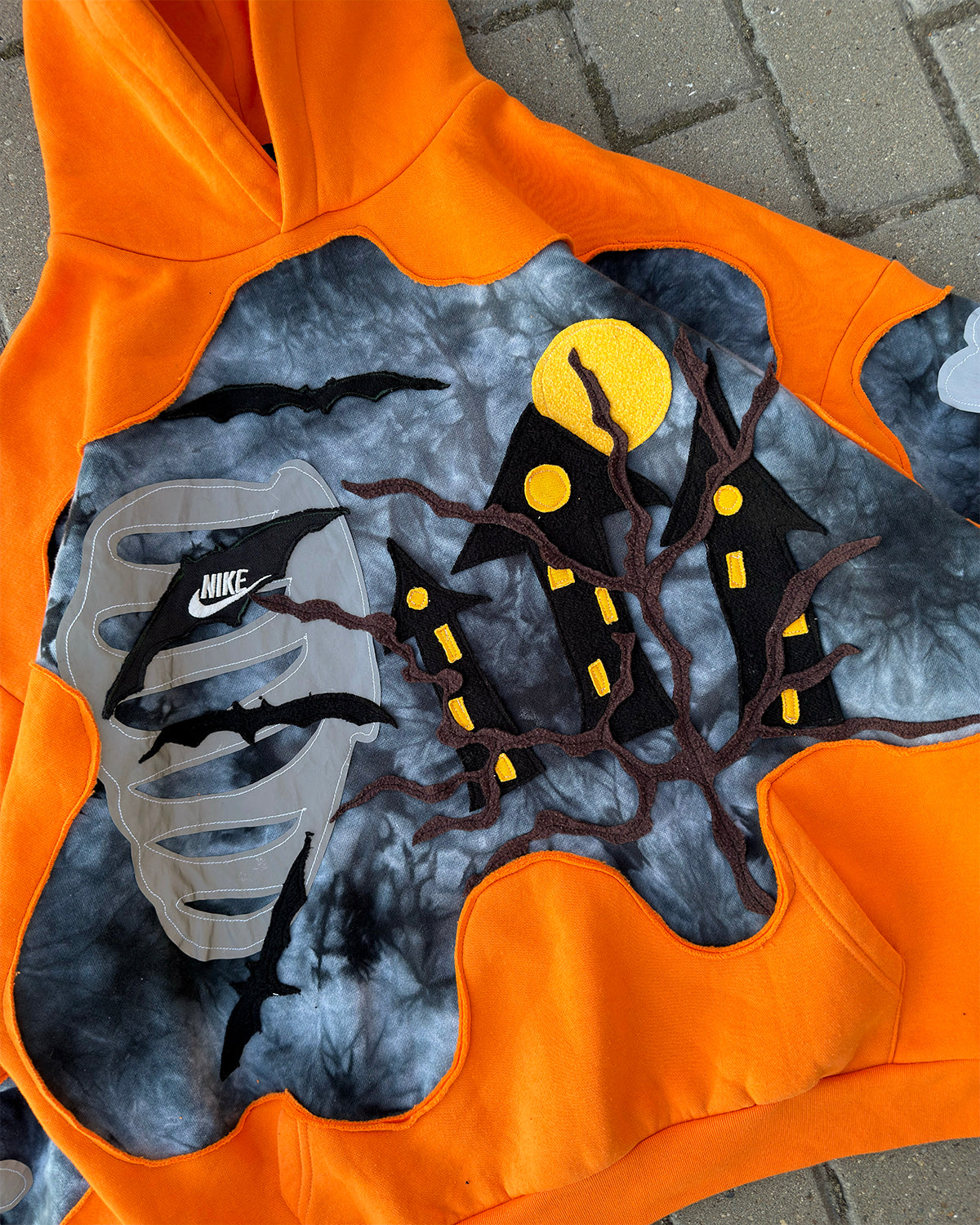 'SPOOKY' REFLECTIVE HOODIE (L, XL)