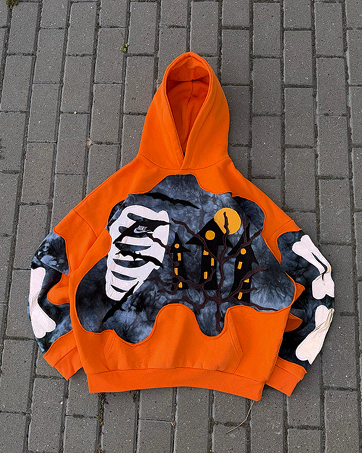 'SPOOKY' REFLECTIVE HOODIE (L, XL)
