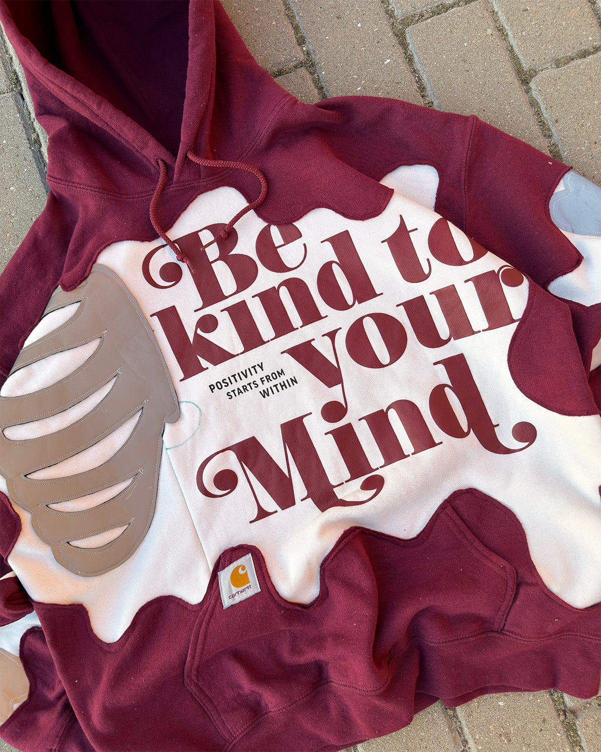 'BE KIND TO YOUR MIND' REFLECTIVE HOODIE (L)