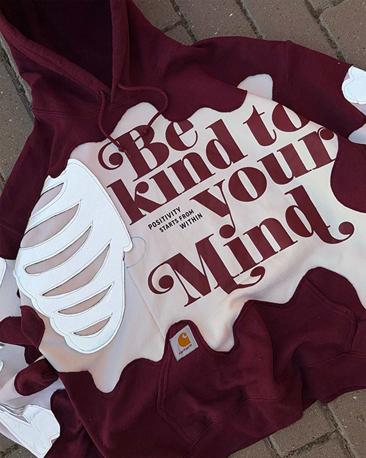 'BE KIND TO YOUR MIND' REFLECTIVE HOODIE (L)
