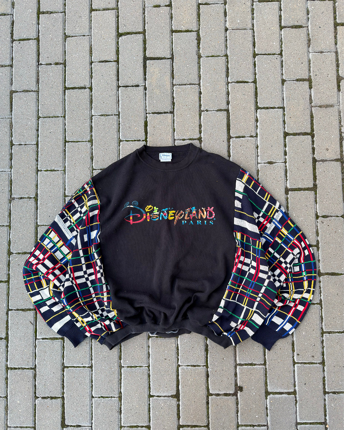 'CHILDHOOD' VINTAGE SWEATSHIRT (XXL)