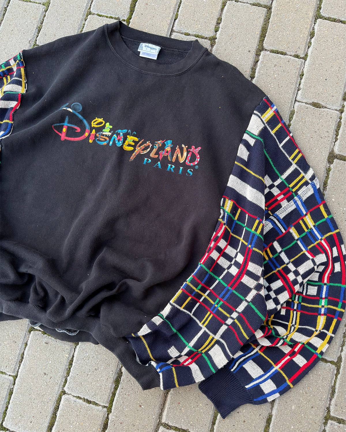 'CHILDHOOD' VINTAGE SWEATSHIRT (XXL)