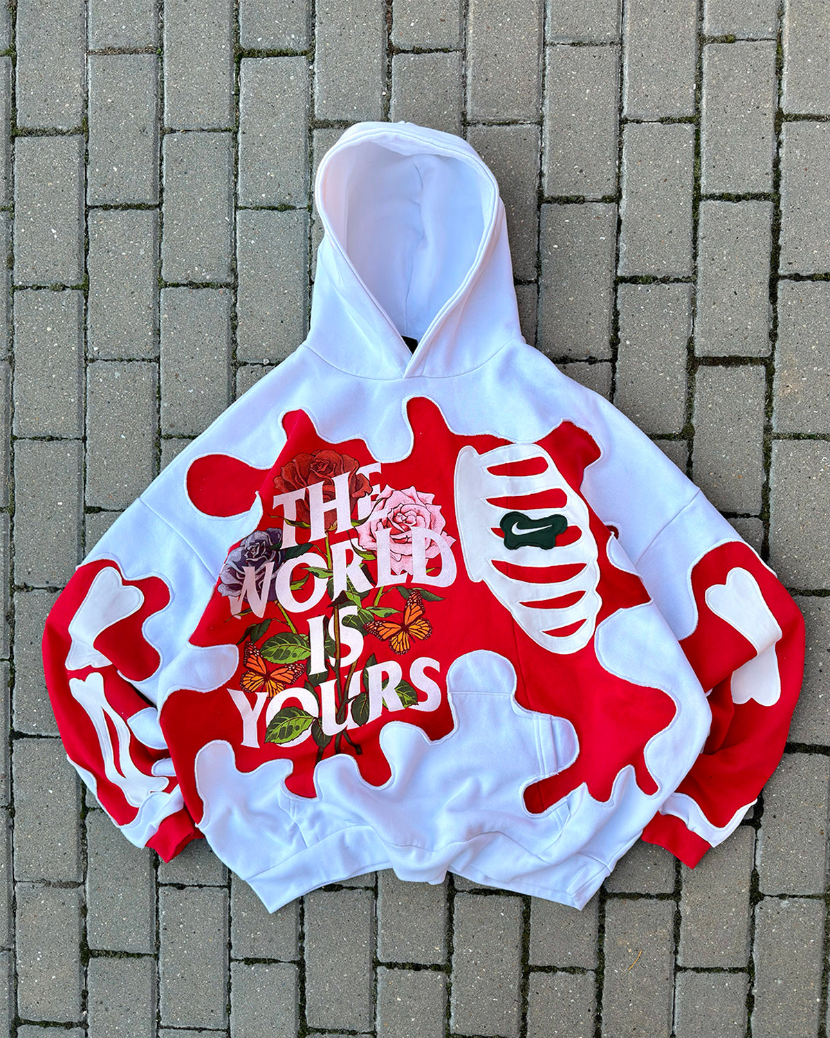 'THE WORLD IS YOURS' HOODIE (XXL)
