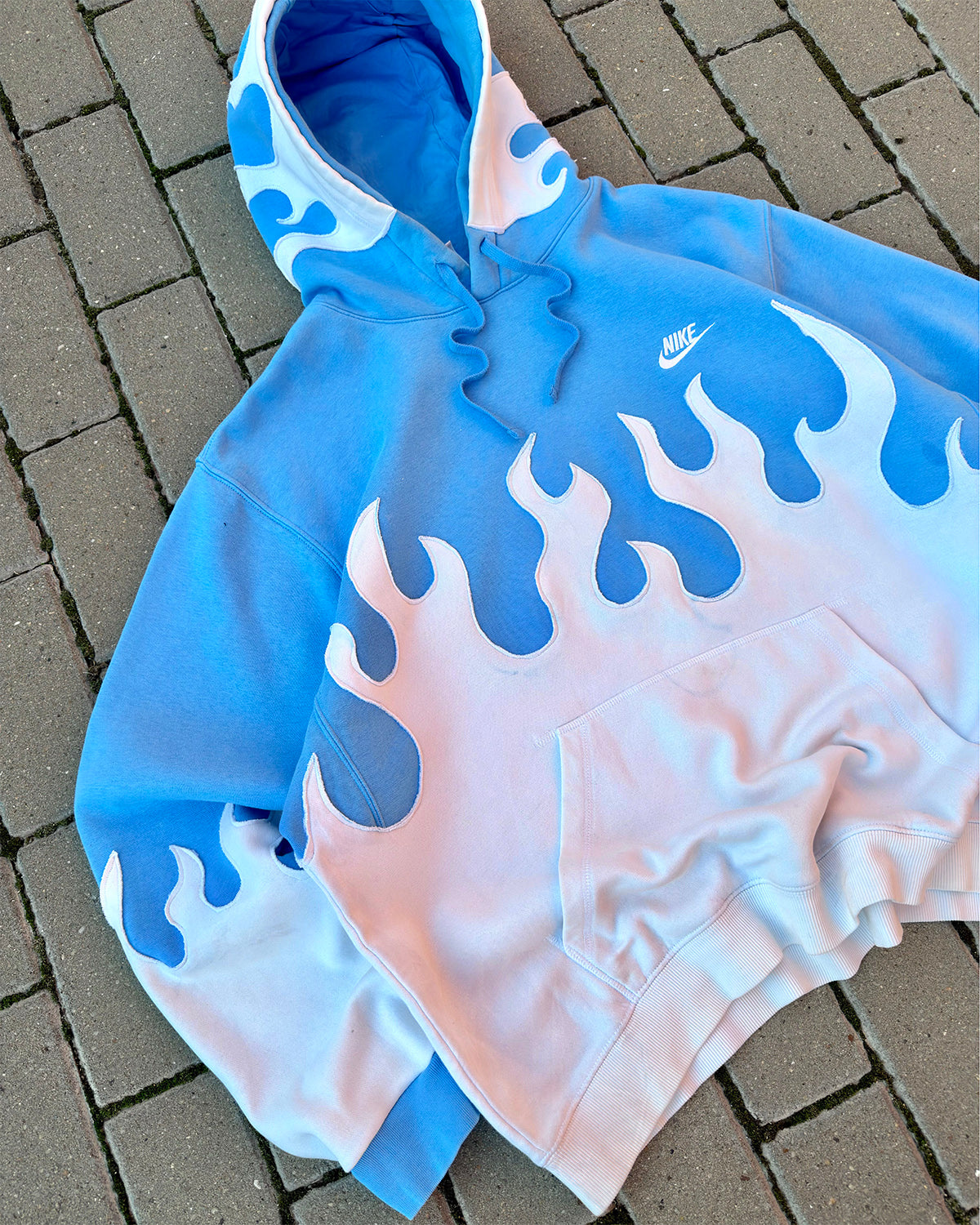 'FLAMES' HOODIE (XL)