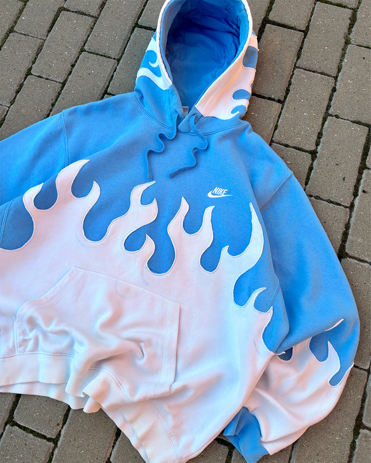 'FLAMES' HOODIE (XL)