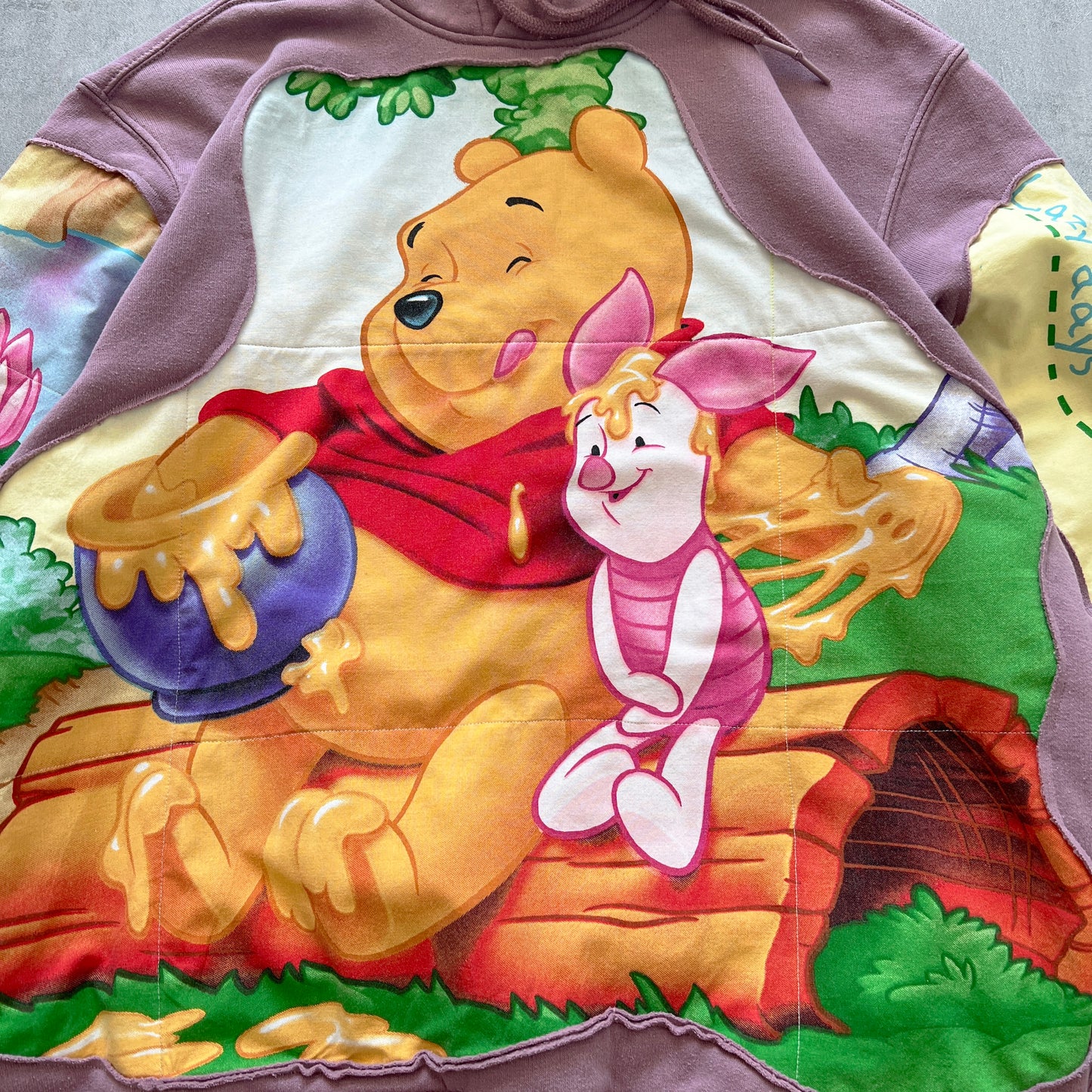 'FRIENDS FOREVER' HOODIE (M)