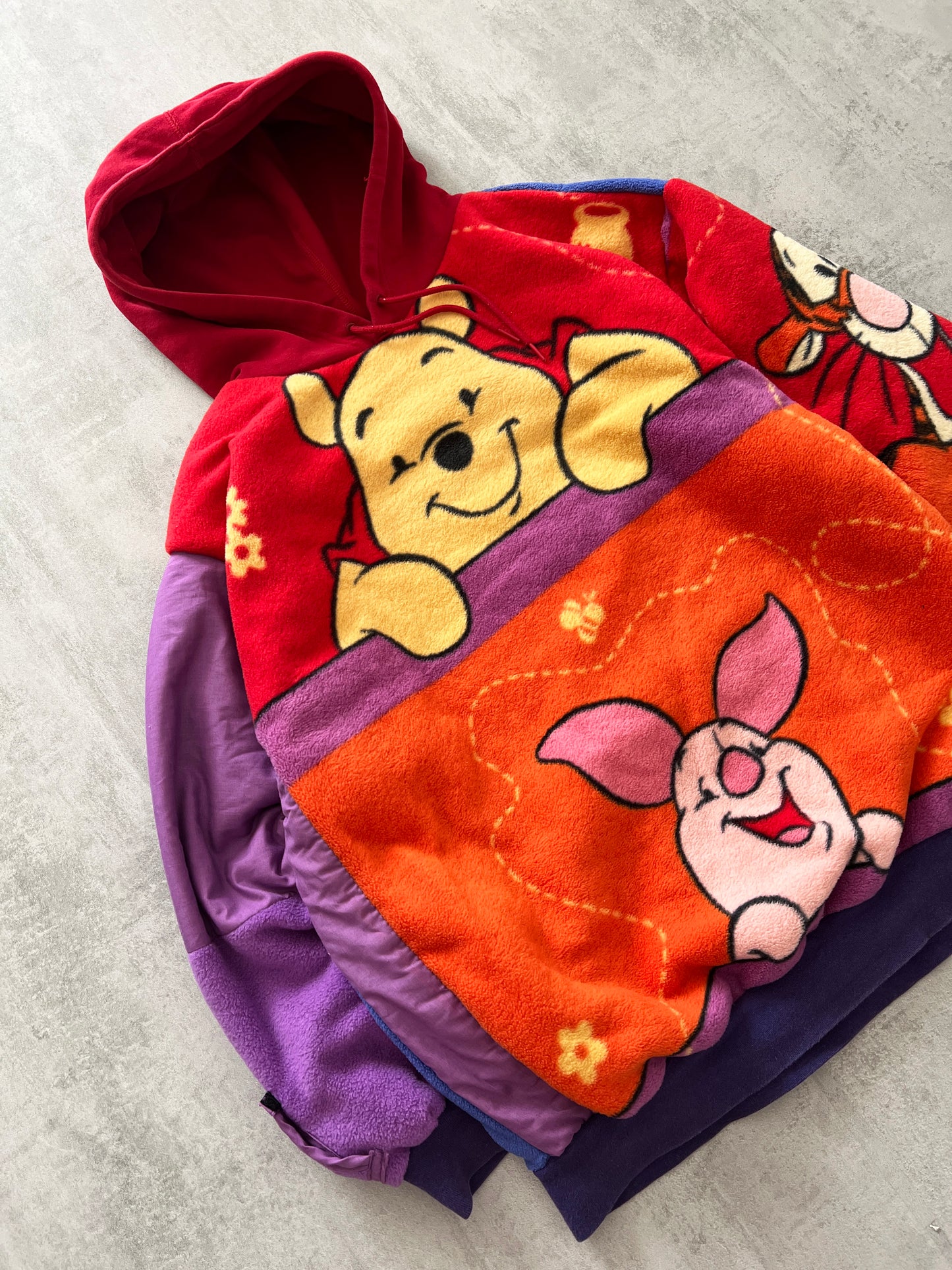 'WINNIE' WINTER HEAVY HOODIE (L)