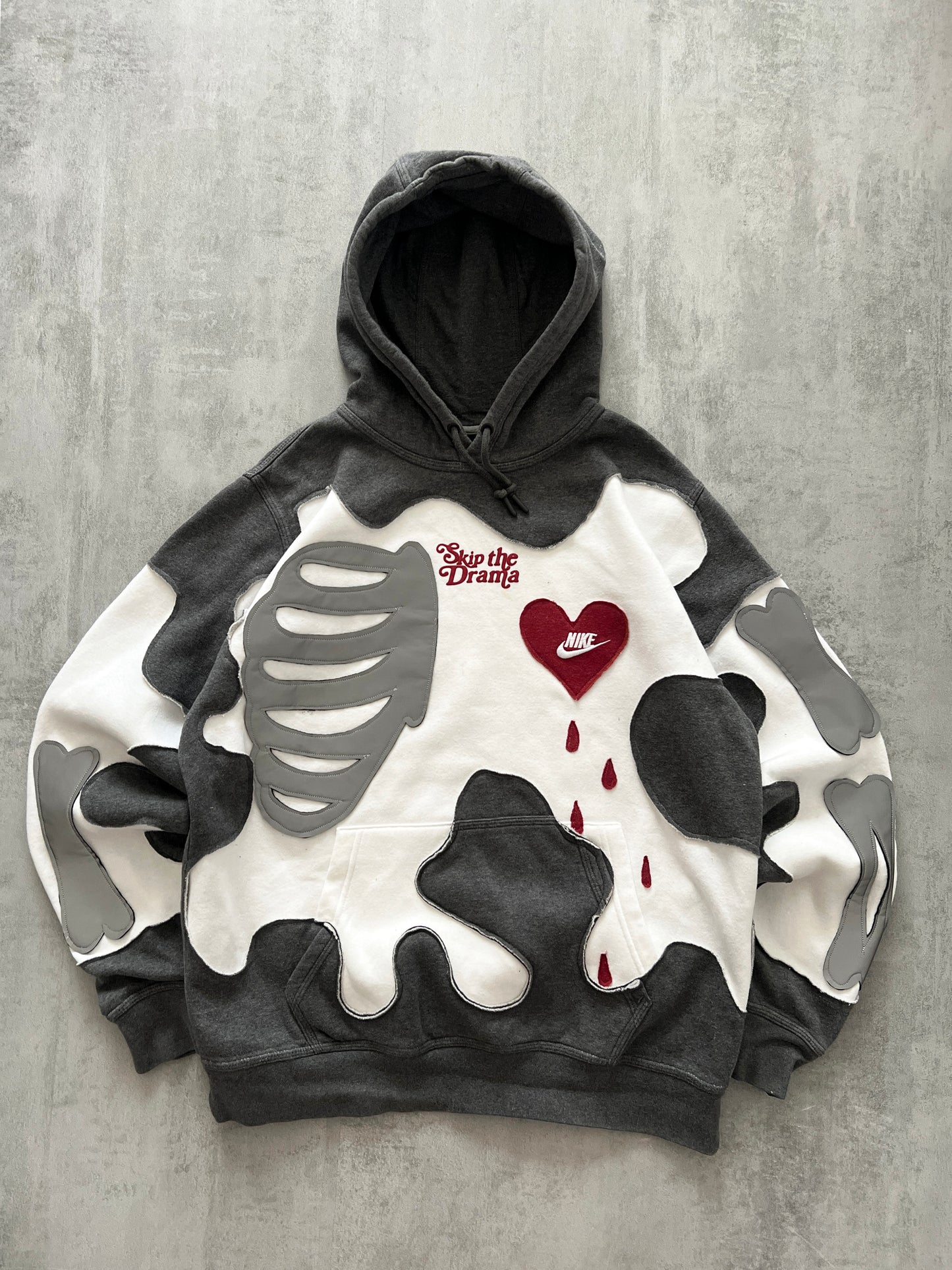 'SKIP THE DRAMA' REFLECTIVE HOODIE (L)