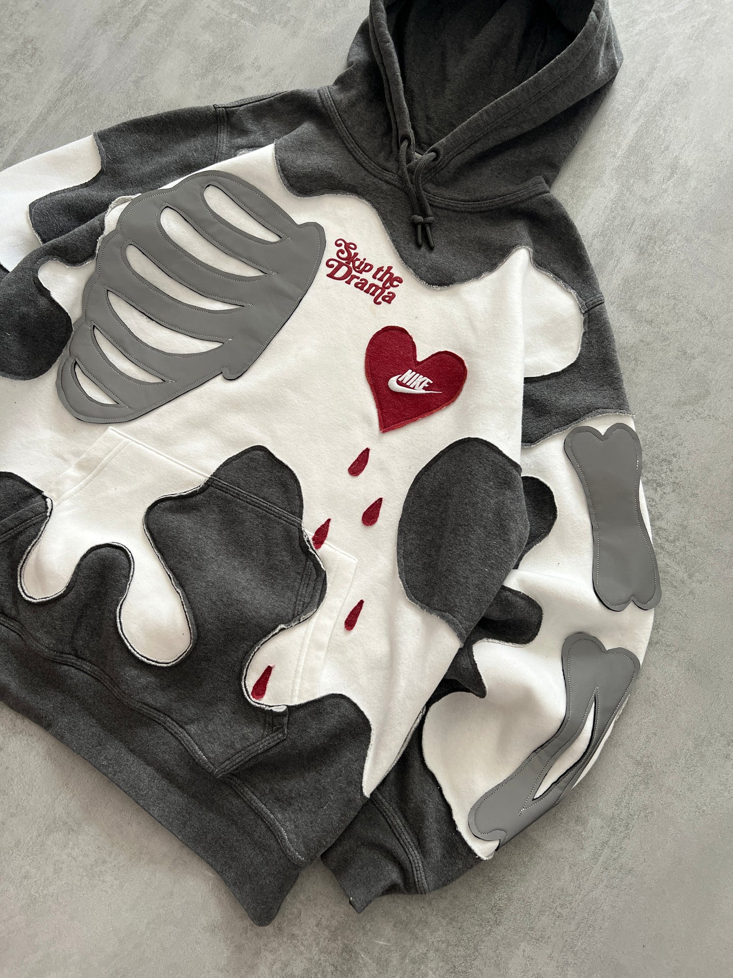 'SKIP THE DRAMA' REFLECTIVE HOODIE (L)