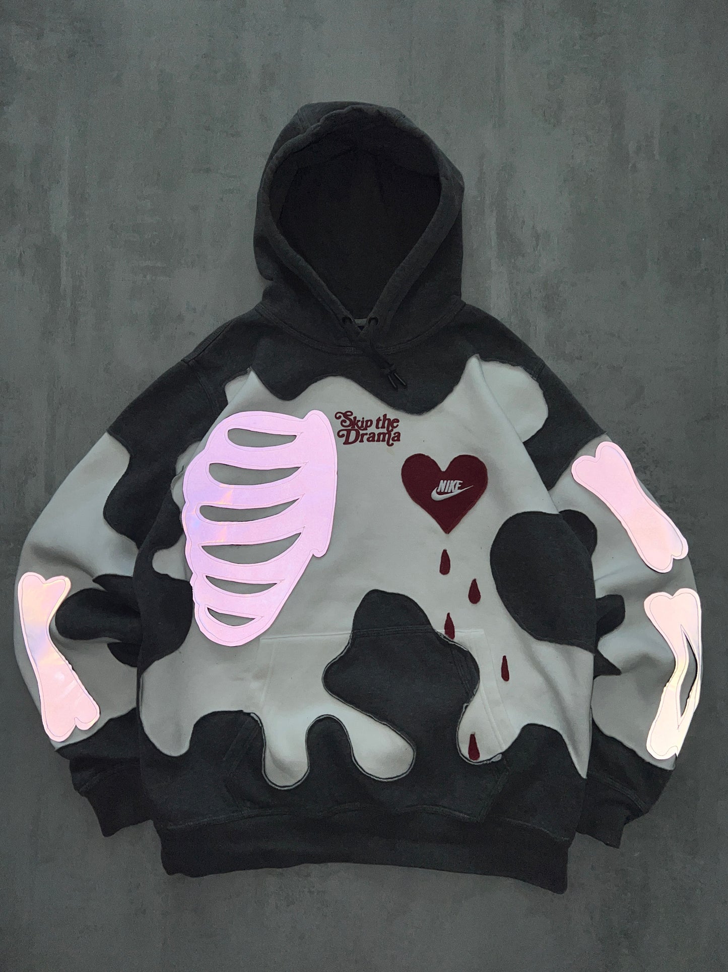 'SKIP THE DRAMA' REFLECTIVE HOODIE (L)