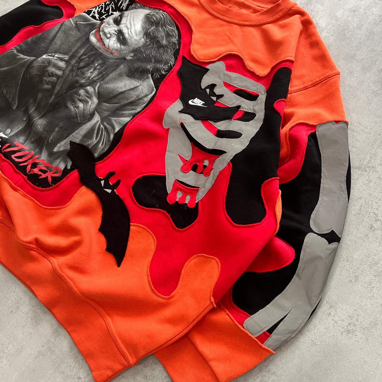 'JOKER' REFLECTIVE SWEATSHIRT (XL)