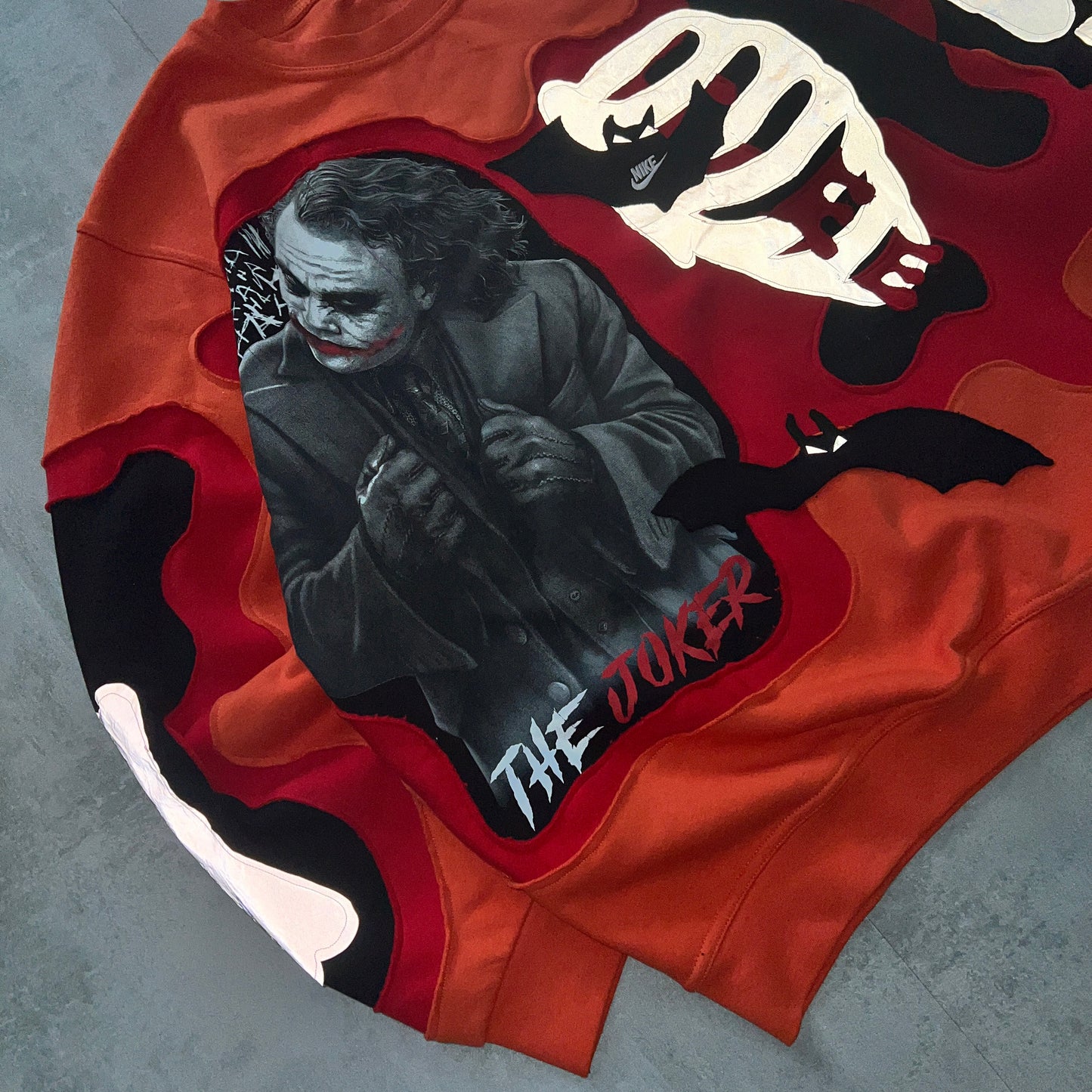 'JOKER' REFLECTIVE SWEATSHIRT (XL)