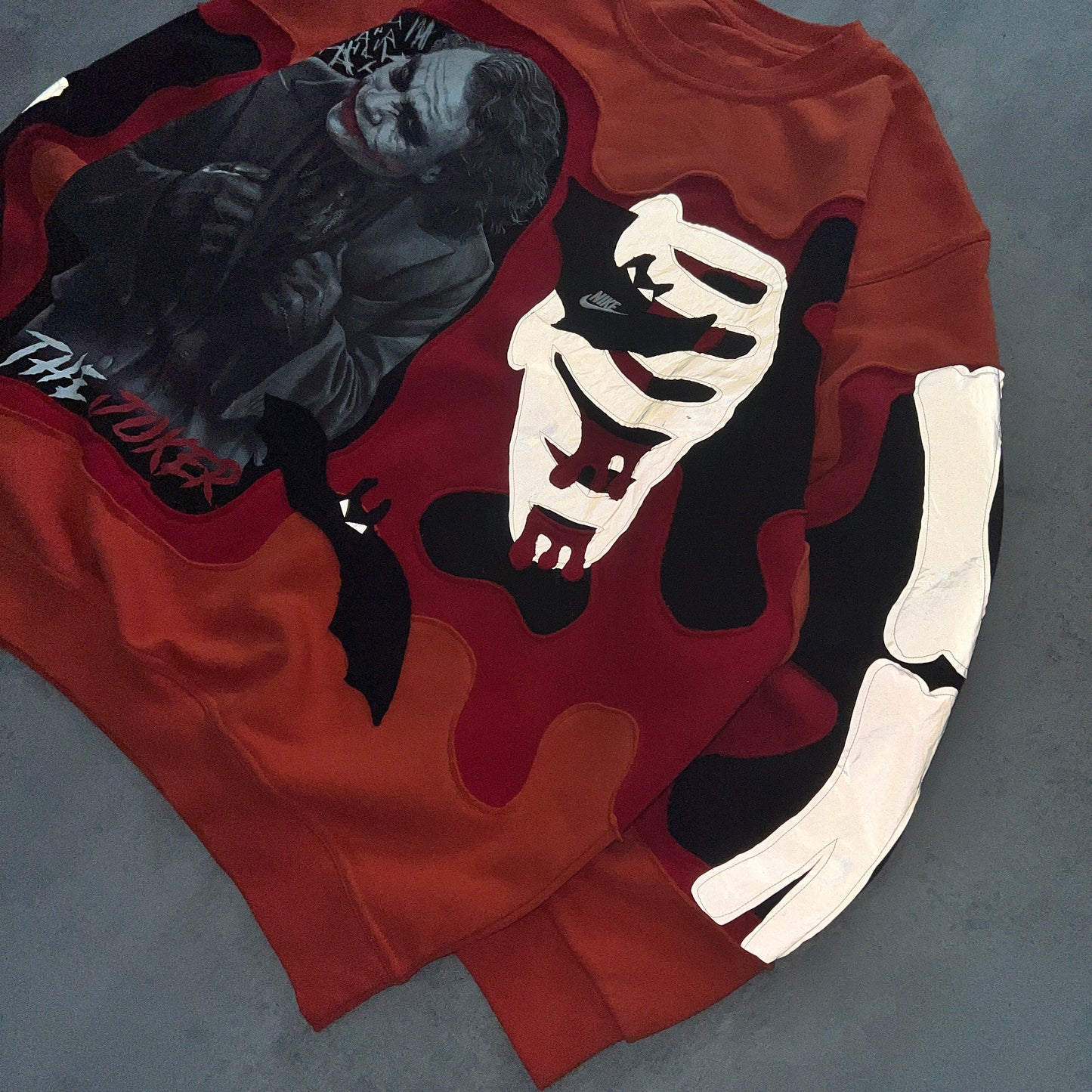'JOKER' REFLECTIVE SWEATSHIRT (XL)
