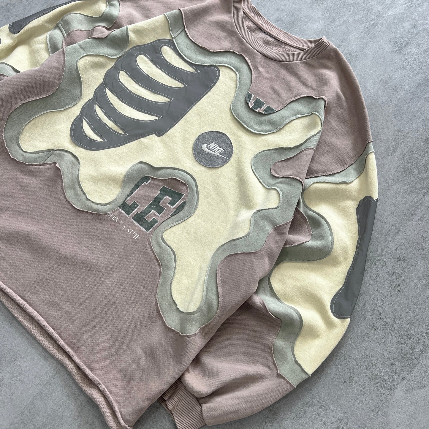 'BONES' REFLECTIVE SWEATSHIRT (XL)