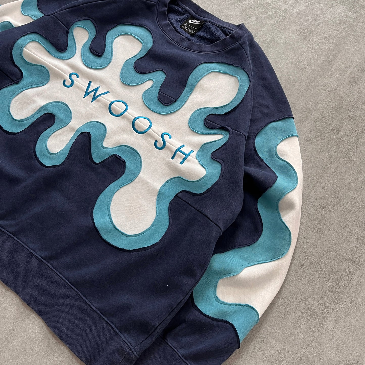 'SPLASH' SWEATSHIRT (XXL)