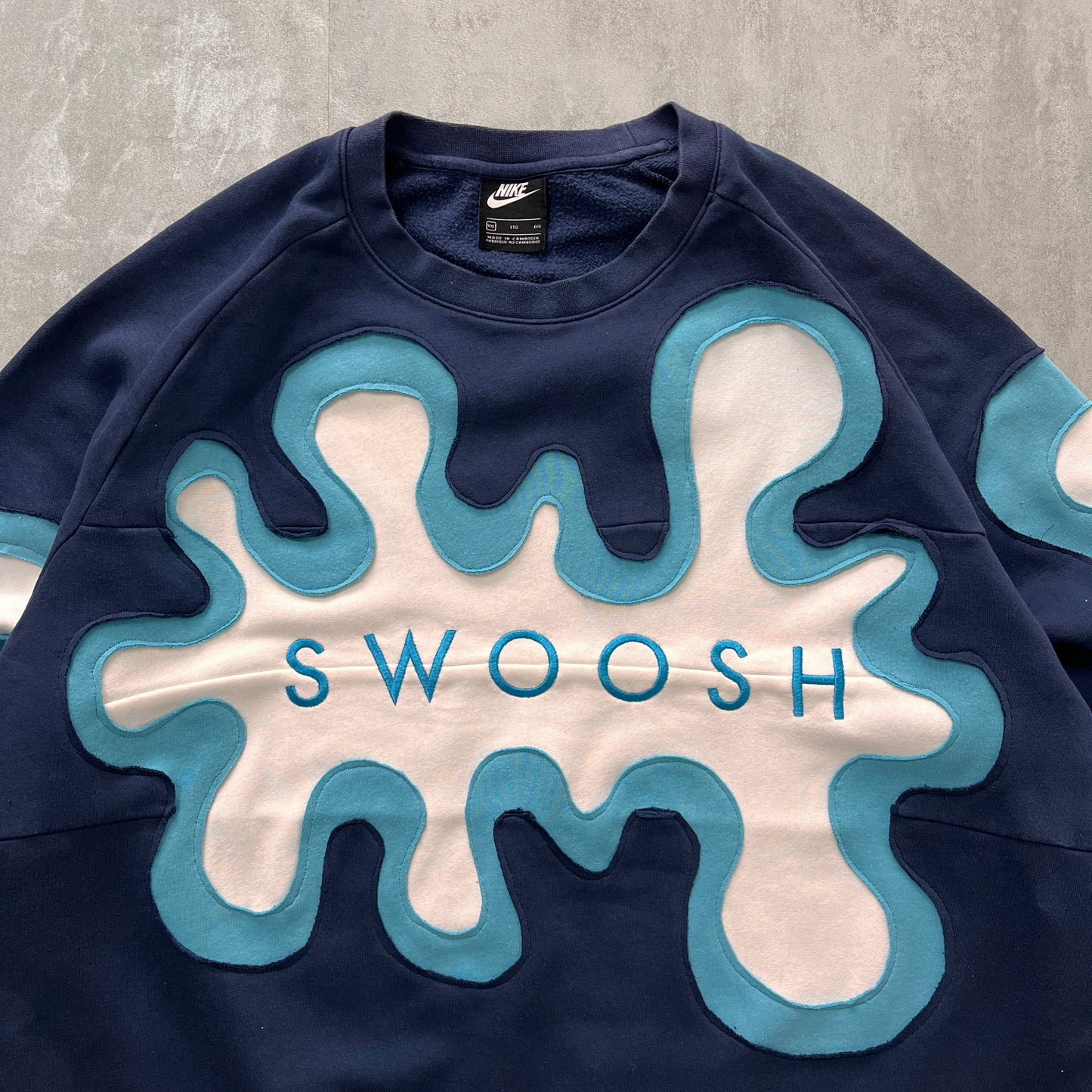 'SPLASH' SWEATSHIRT (XXL)