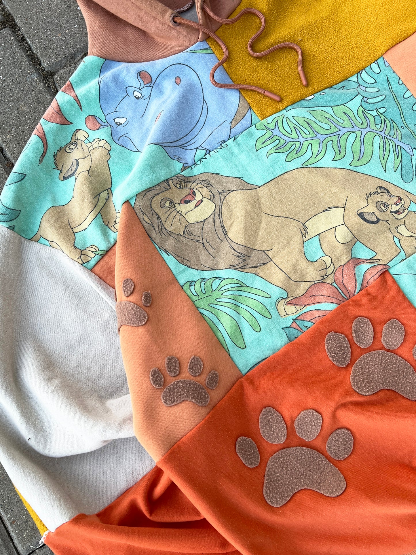 'HAKUNA MATATA' PATCHWORK HOODIE (XL)