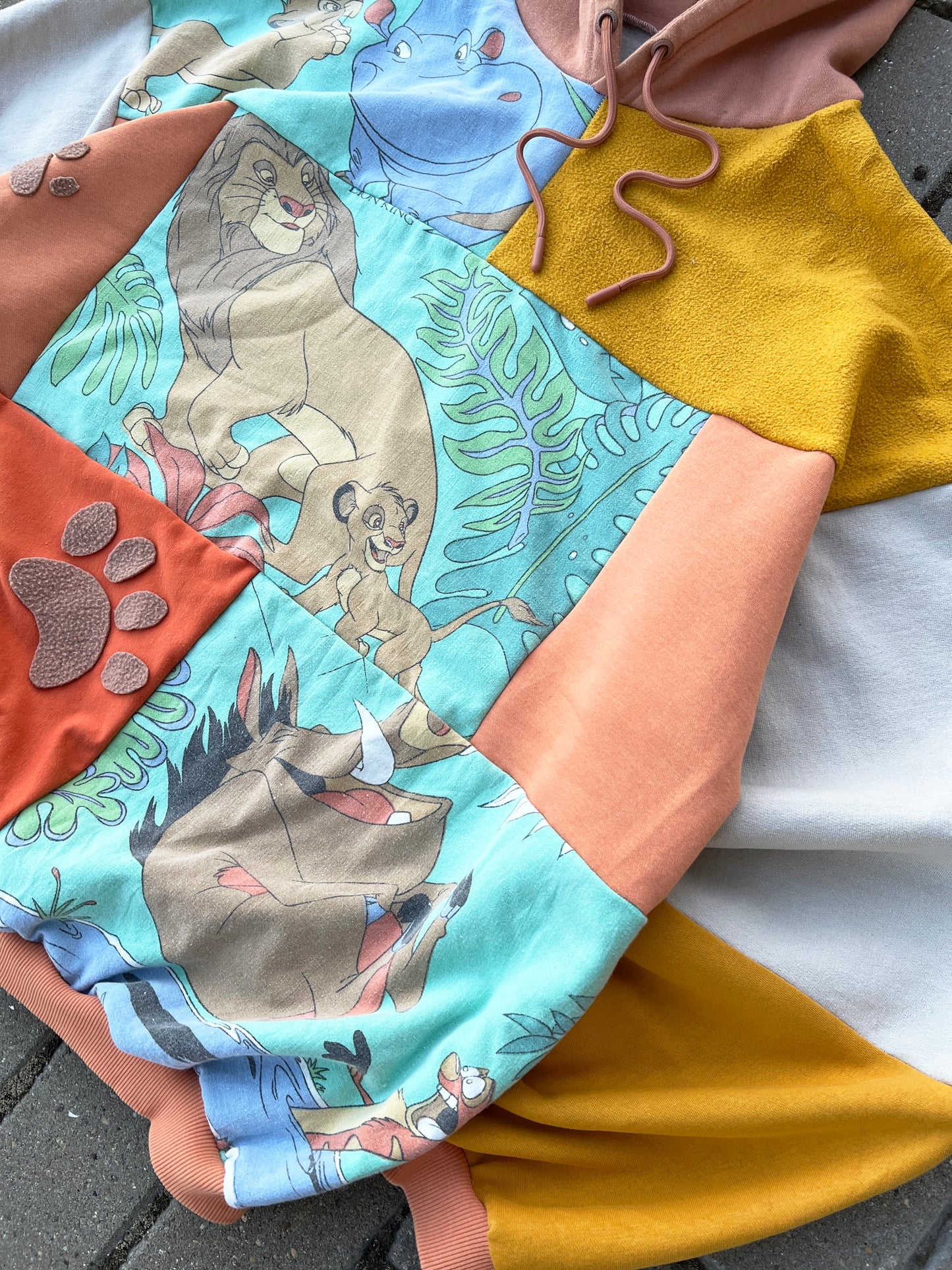 'HAKUNA MATATA' PATCHWORK HOODIE (XL)