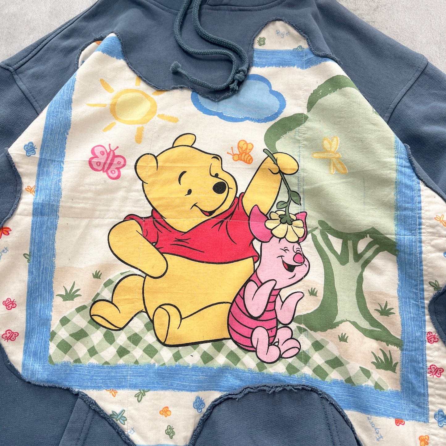 'FRIENDS FOREVER' HOODIE (L)