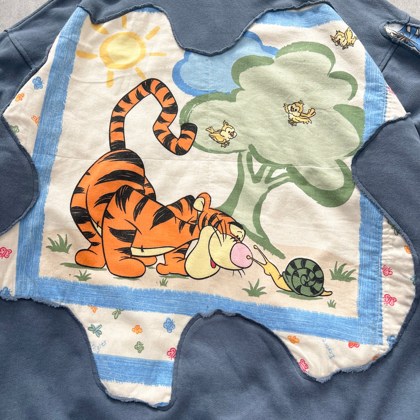 'FRIENDS FOREVER' HOODIE (L)