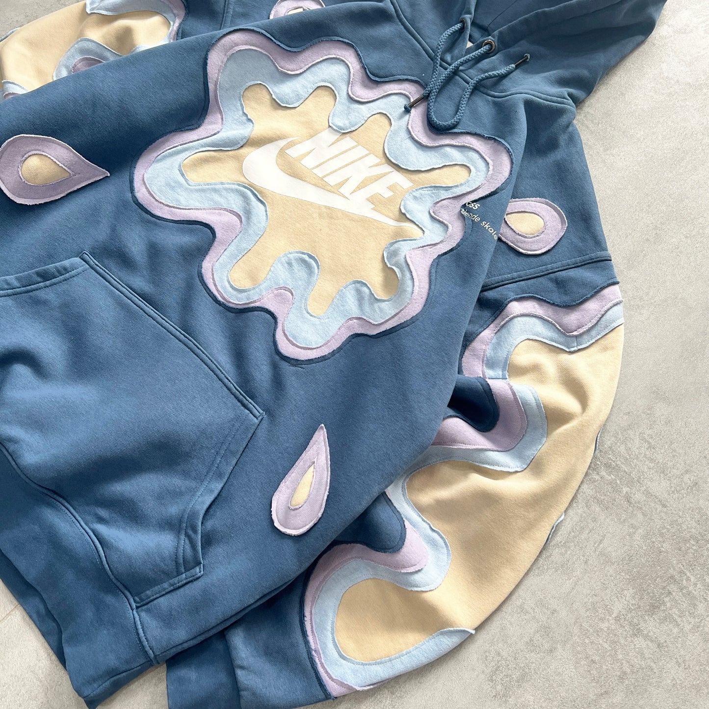 'SPLASH' HOODIE (L)