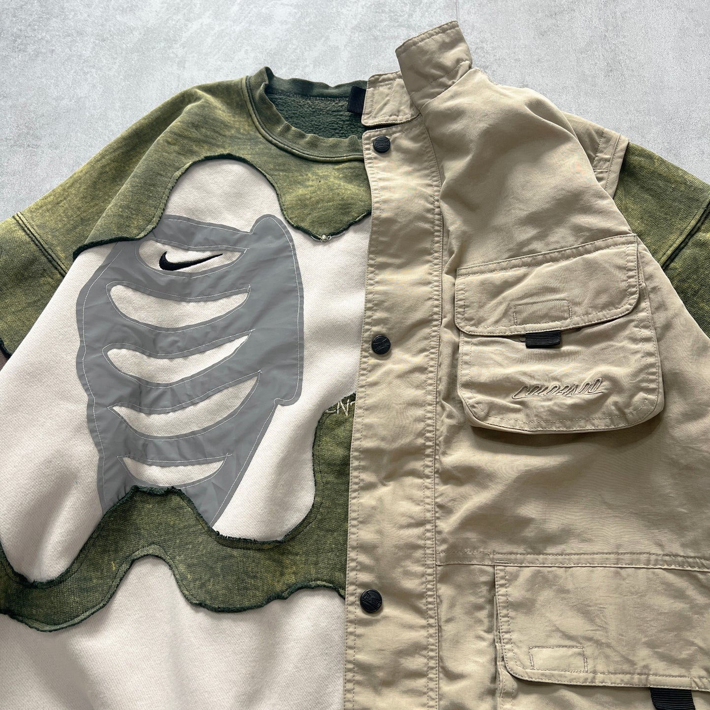 'BONES REFLECTIVE' SWEATSHIRT (L)