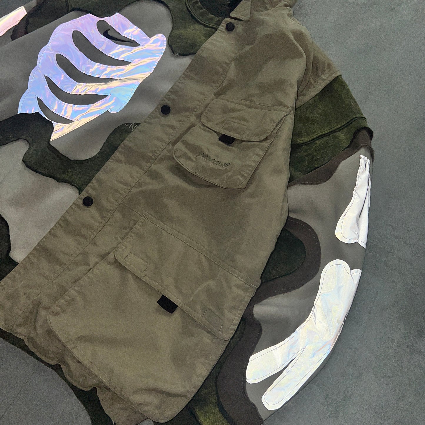'BONES REFLECTIVE' SWEATSHIRT (L)