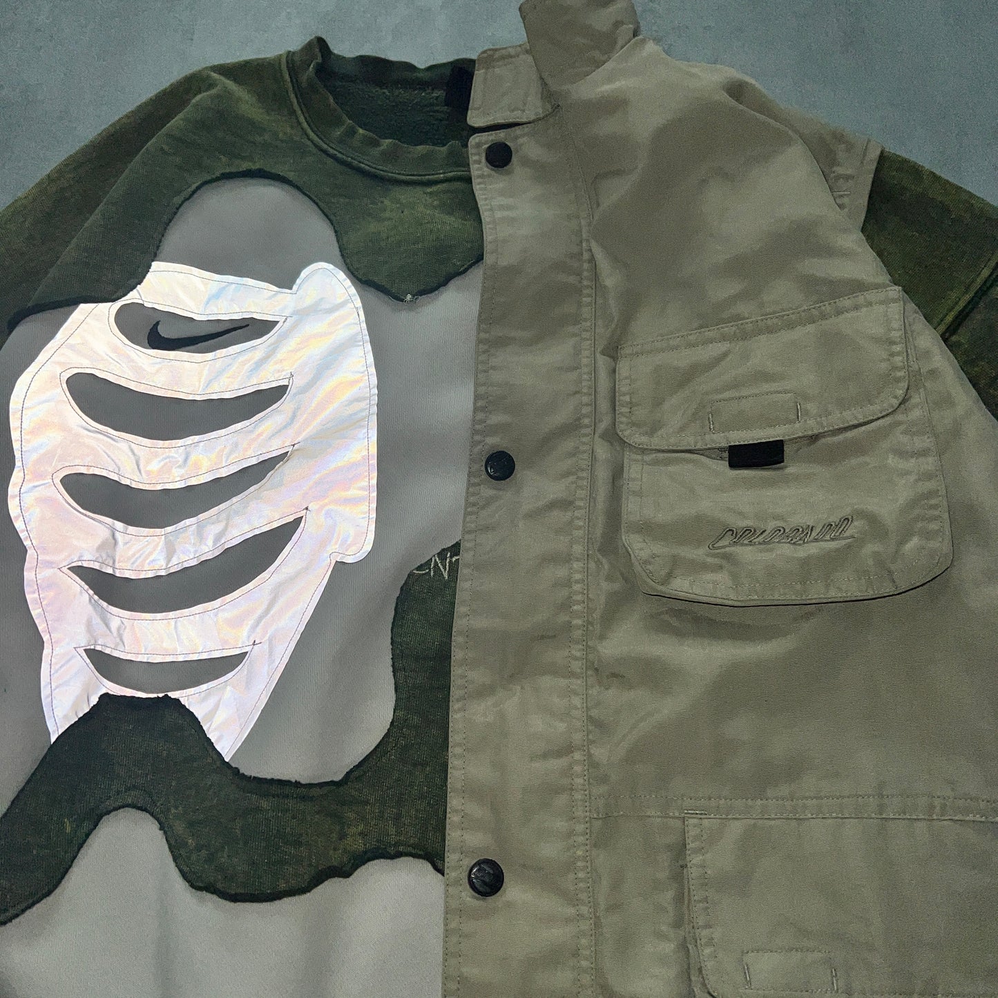 'BONES REFLECTIVE' SWEATSHIRT (L)