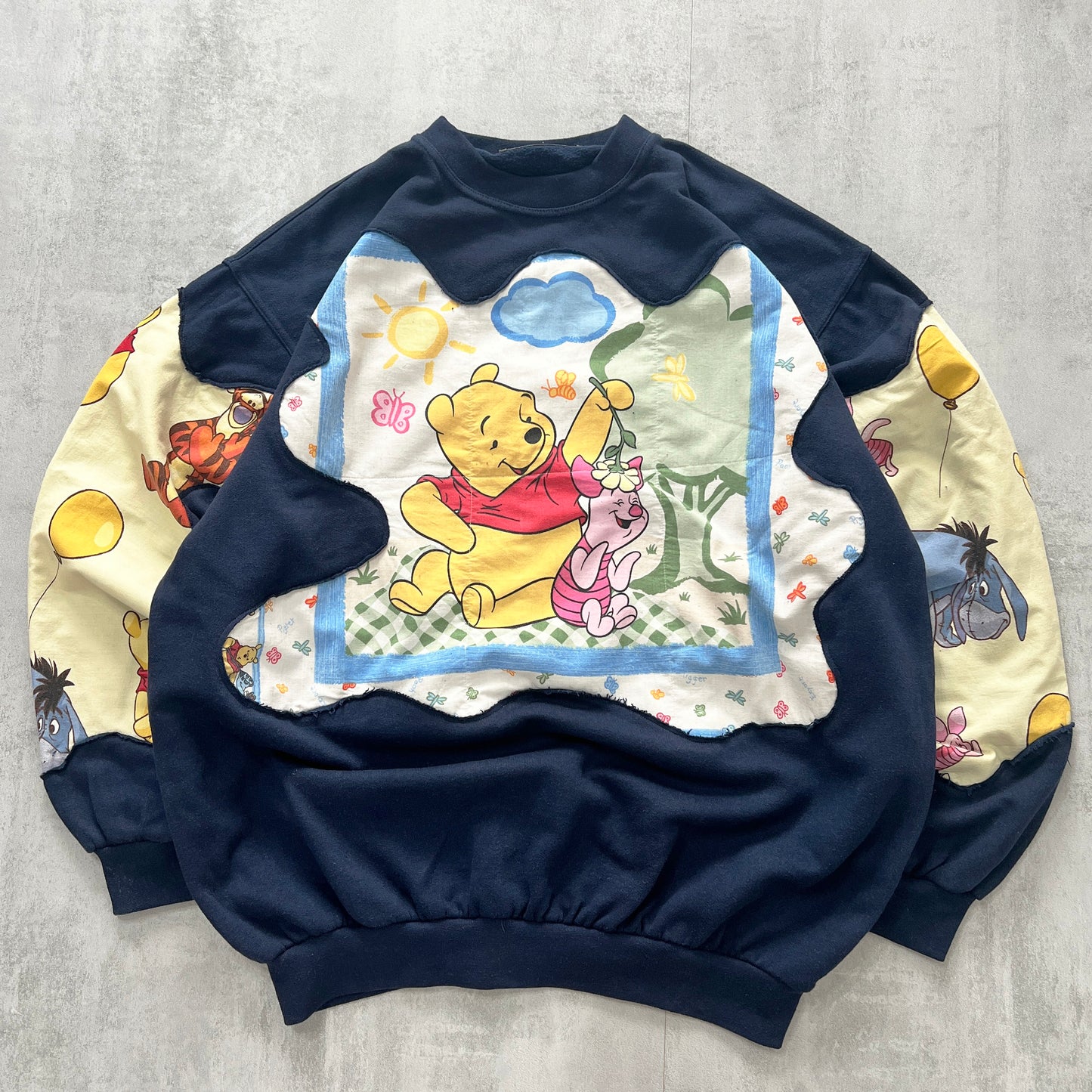 'FRIENDS FOREVER' SWEATSHIRT (XXL)