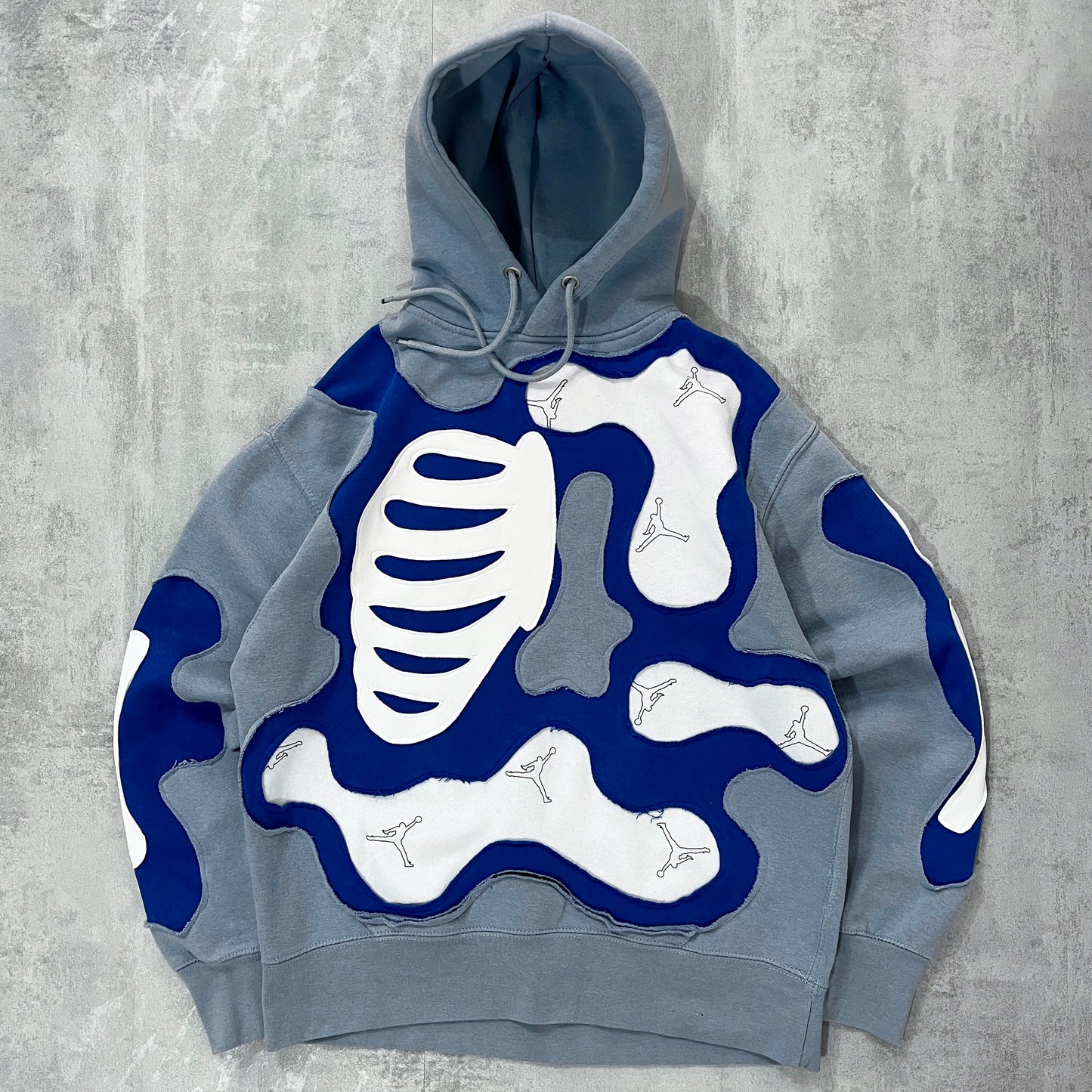 'BONES' HOODIE (S)