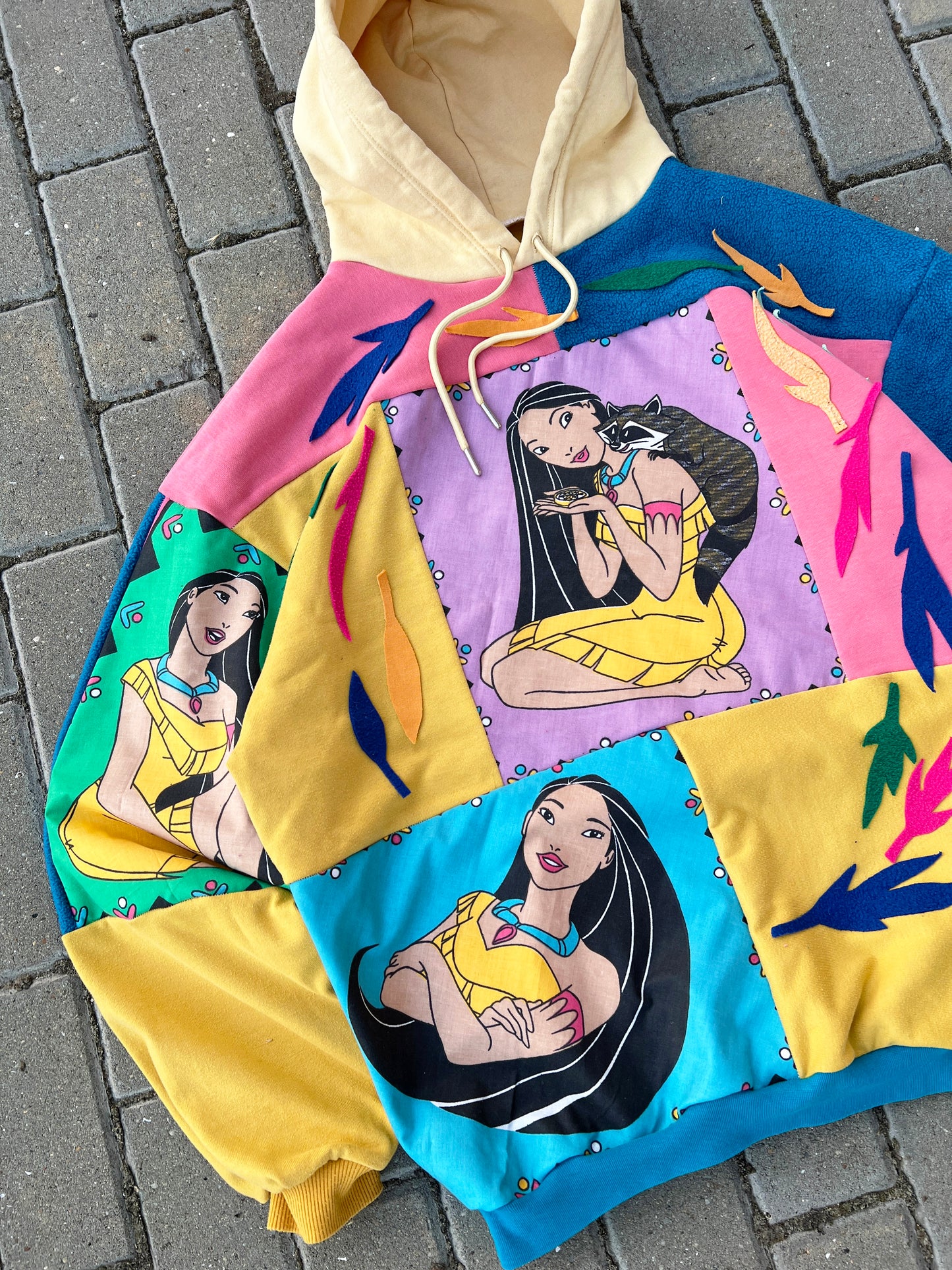 'COLORS OF THE WIND' PATCHWORK HOODIE (L)