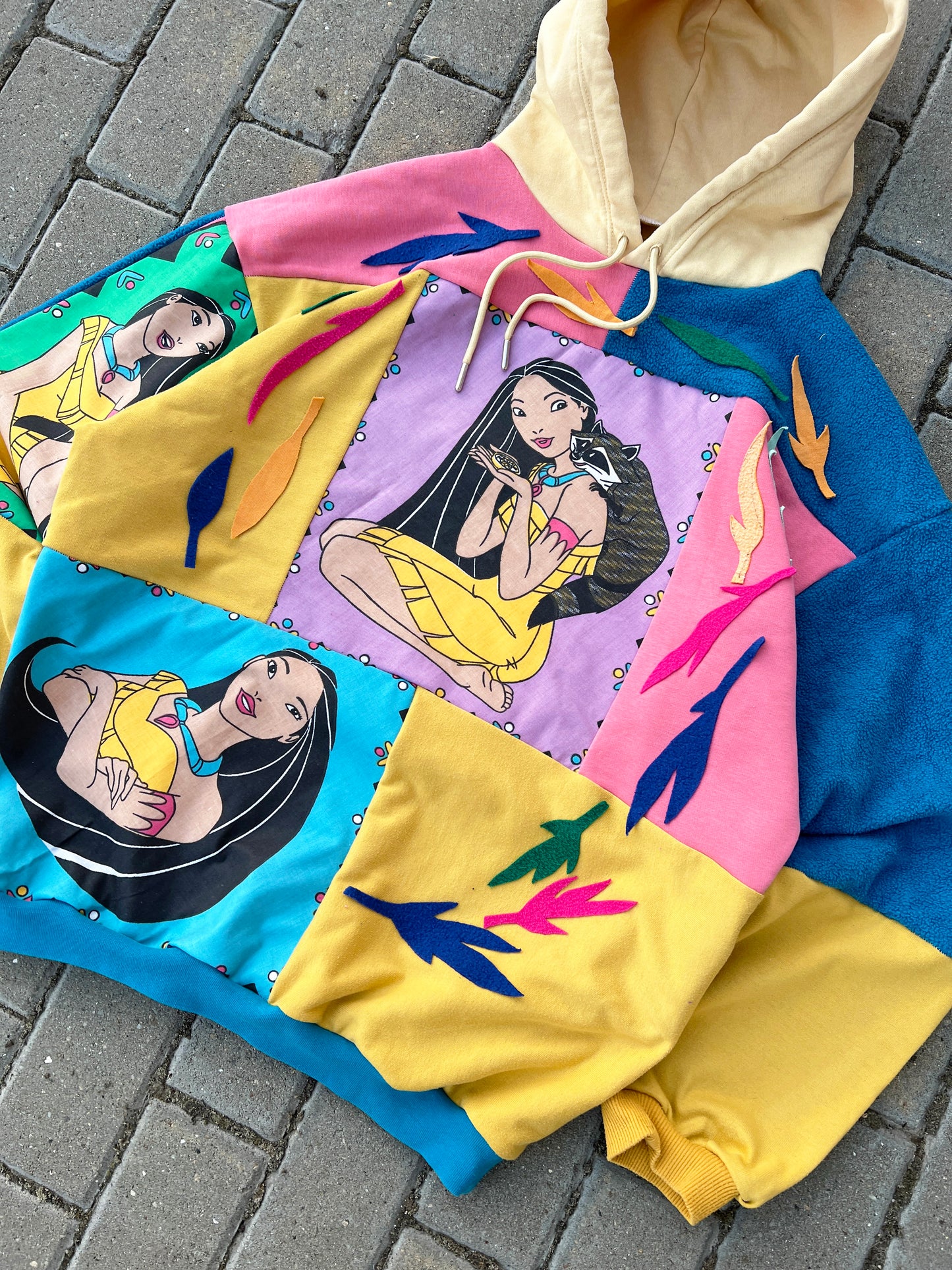 'COLORS OF THE WIND' PATCHWORK HOODIE (L)