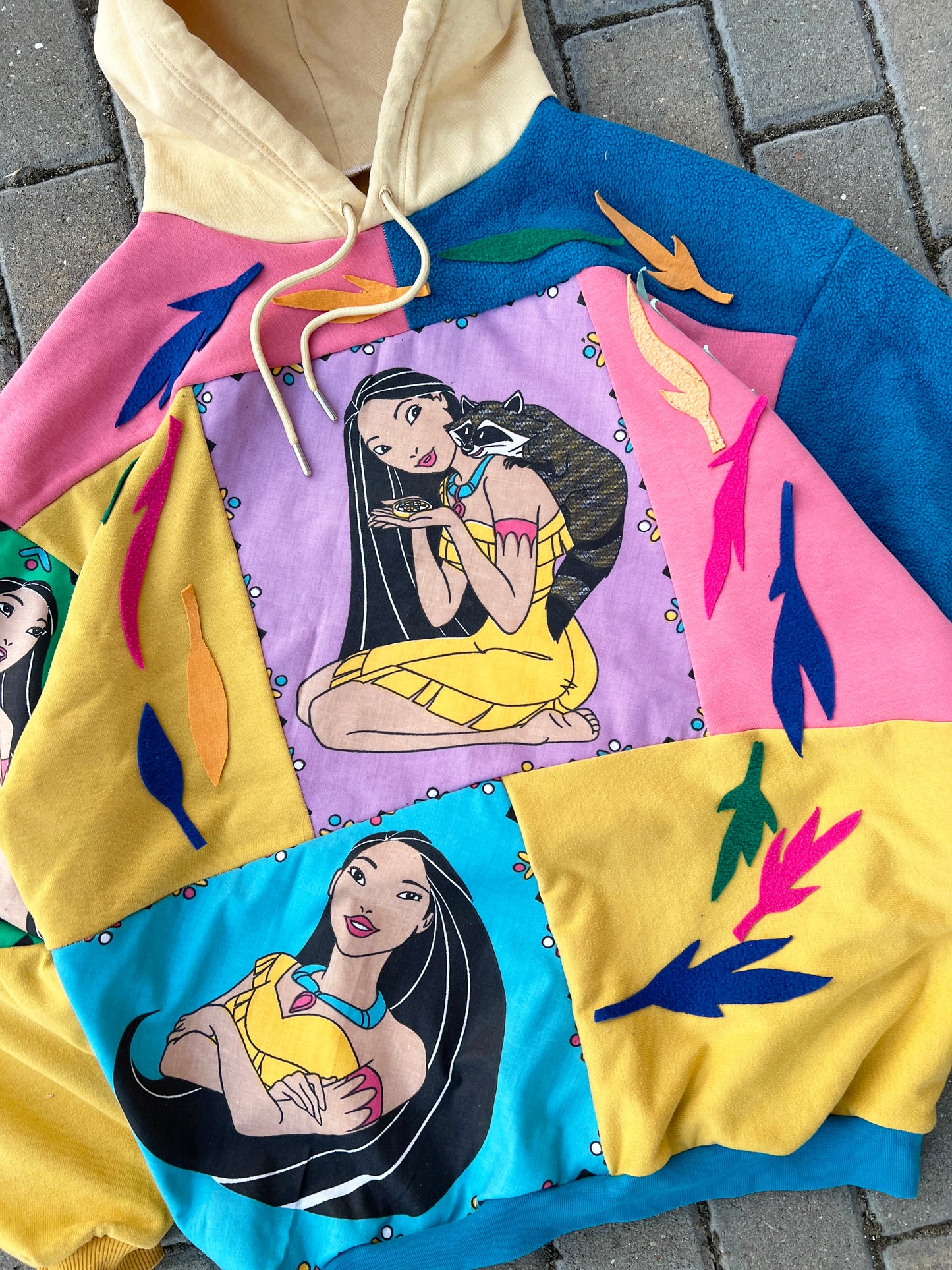 'COLORS OF THE WIND' PATCHWORK HOODIE (L)