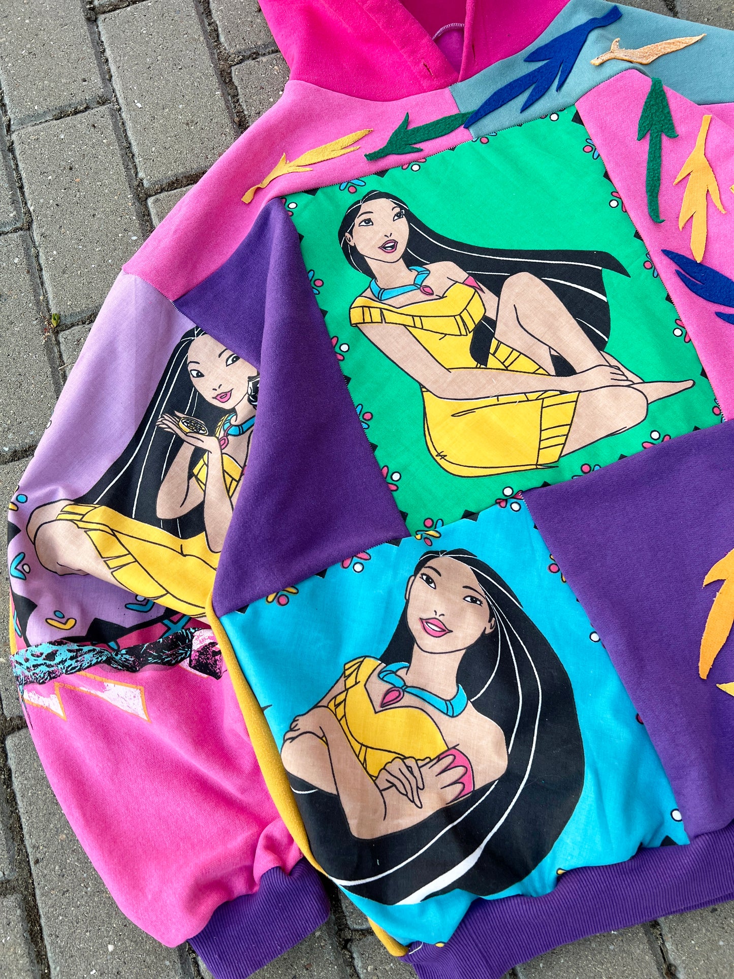 'COLORS OF THE WIND' PATCHWORK HOODIE (L)