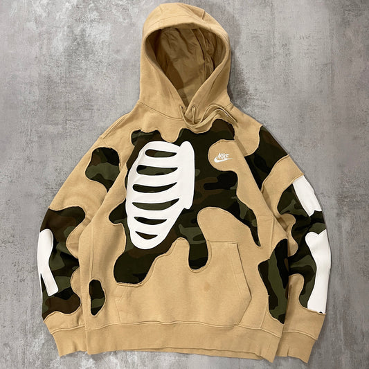 'BONES' HOODIE (M)