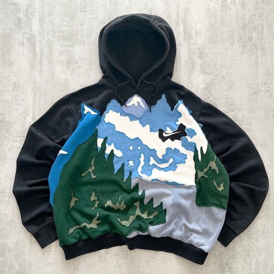 'MOUNTAINS' HOODIE (XL)