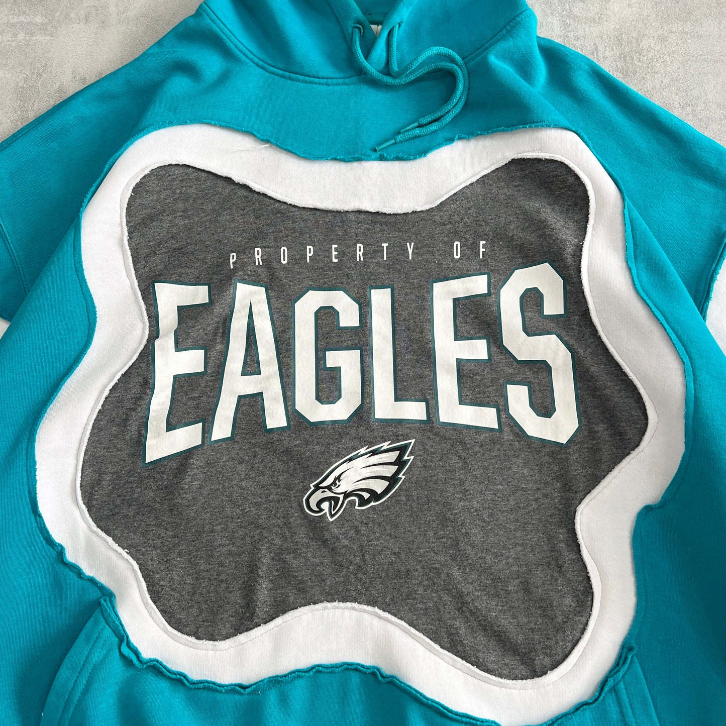 'EAGLES' HOODIE (XL)