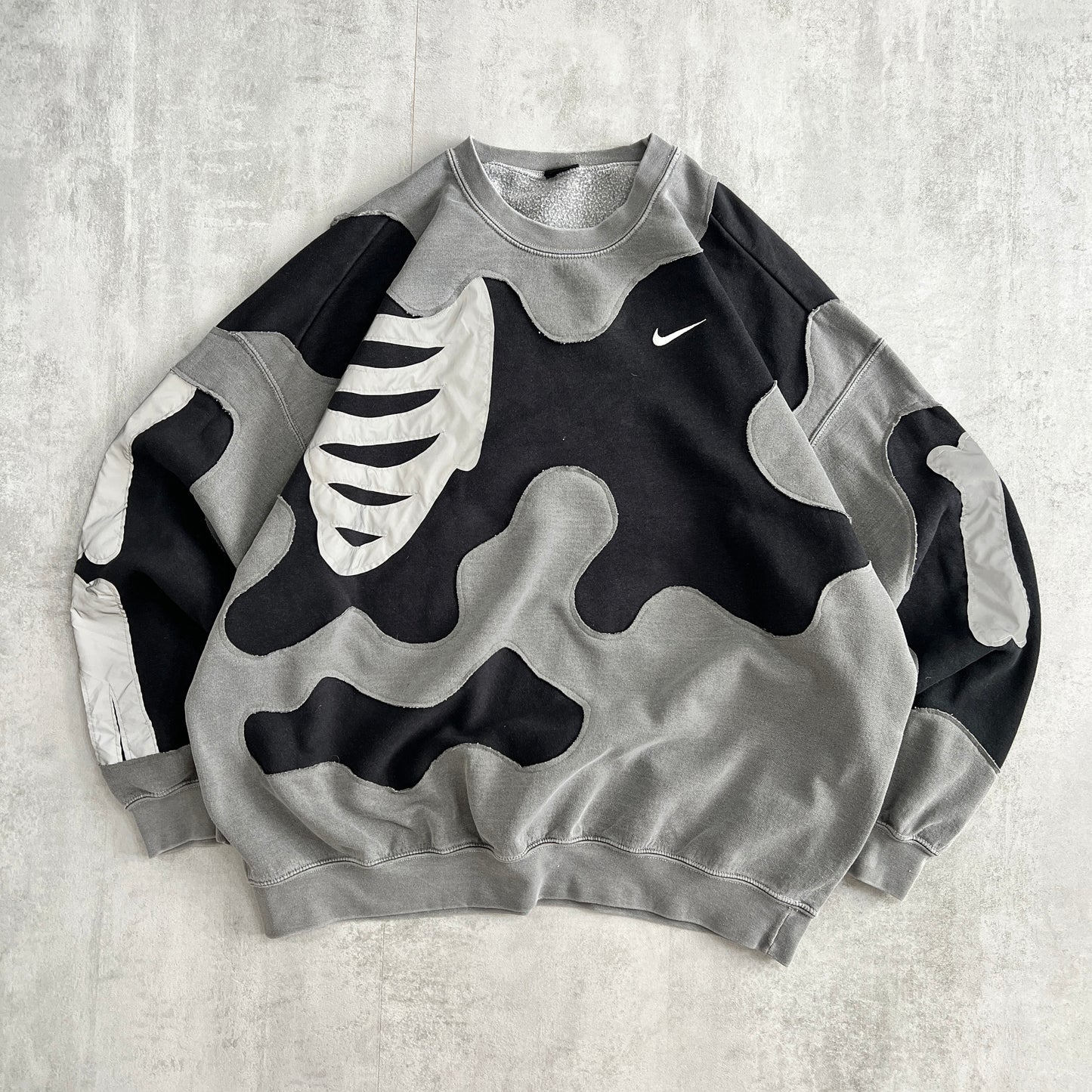 'BONES' REFLECTIVE SWEATSHIRT (XL)