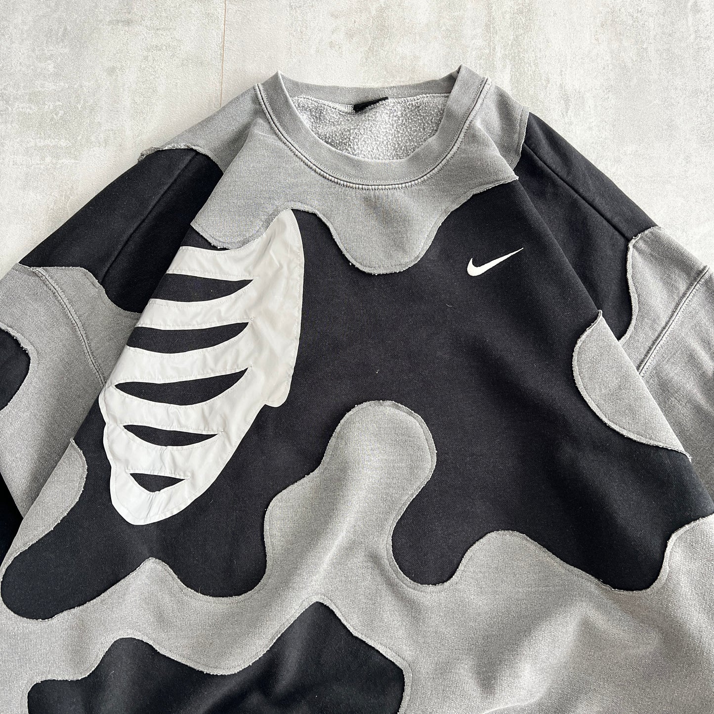 'BONES' REFLECTIVE SWEATSHIRT (XL)