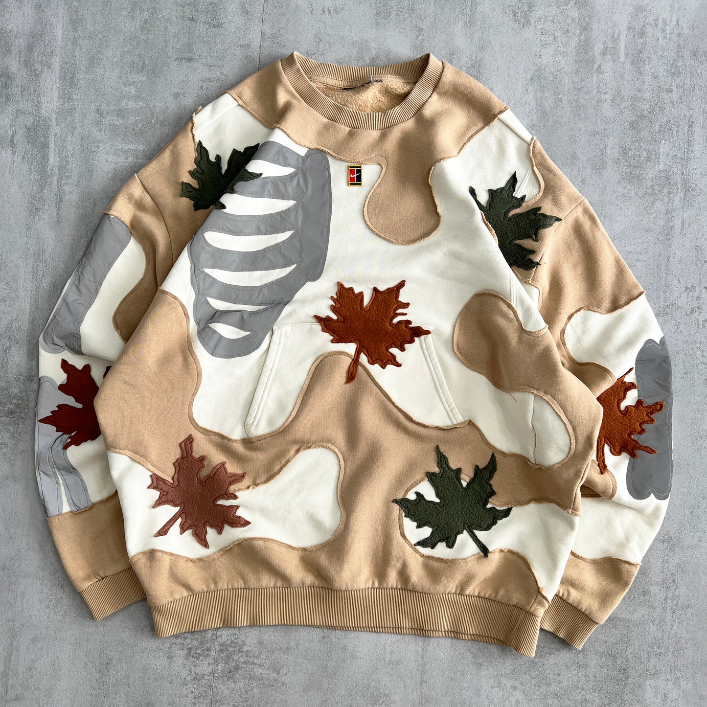 'LEAVES' REFLECTIVE SWEATSHIRT (XL)