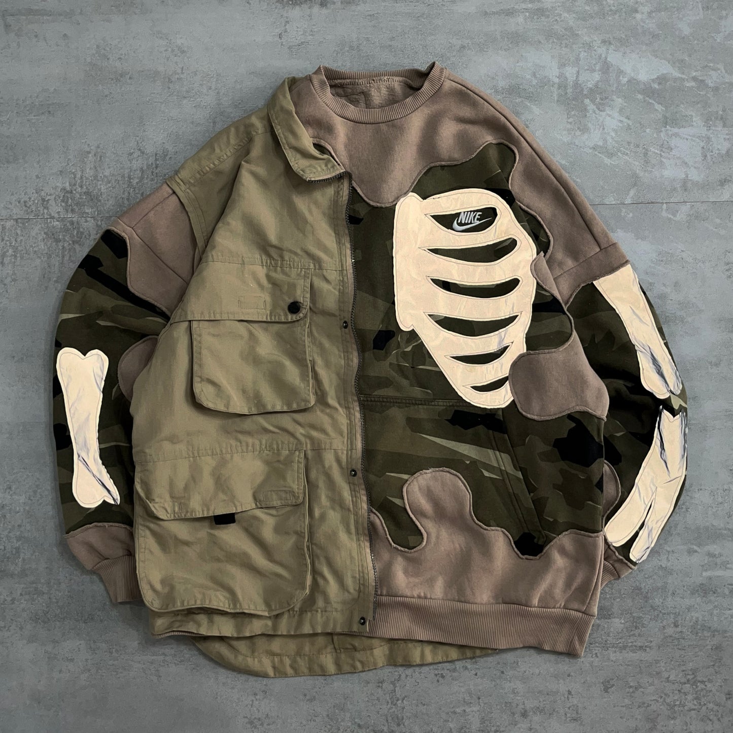'BONES' REFLECTIVE SWEATSHIRT (L)