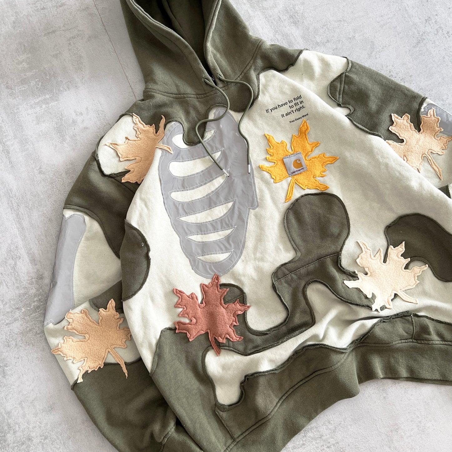 'LEAVES' REFLECTIVE HOODIE (L)