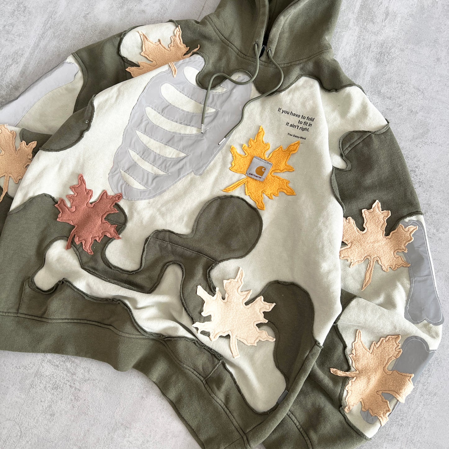 'LEAVES' REFLECTIVE HOODIE (L)