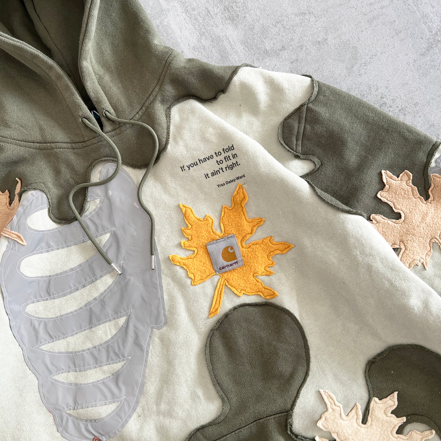 'LEAVES' REFLECTIVE HOODIE (L)