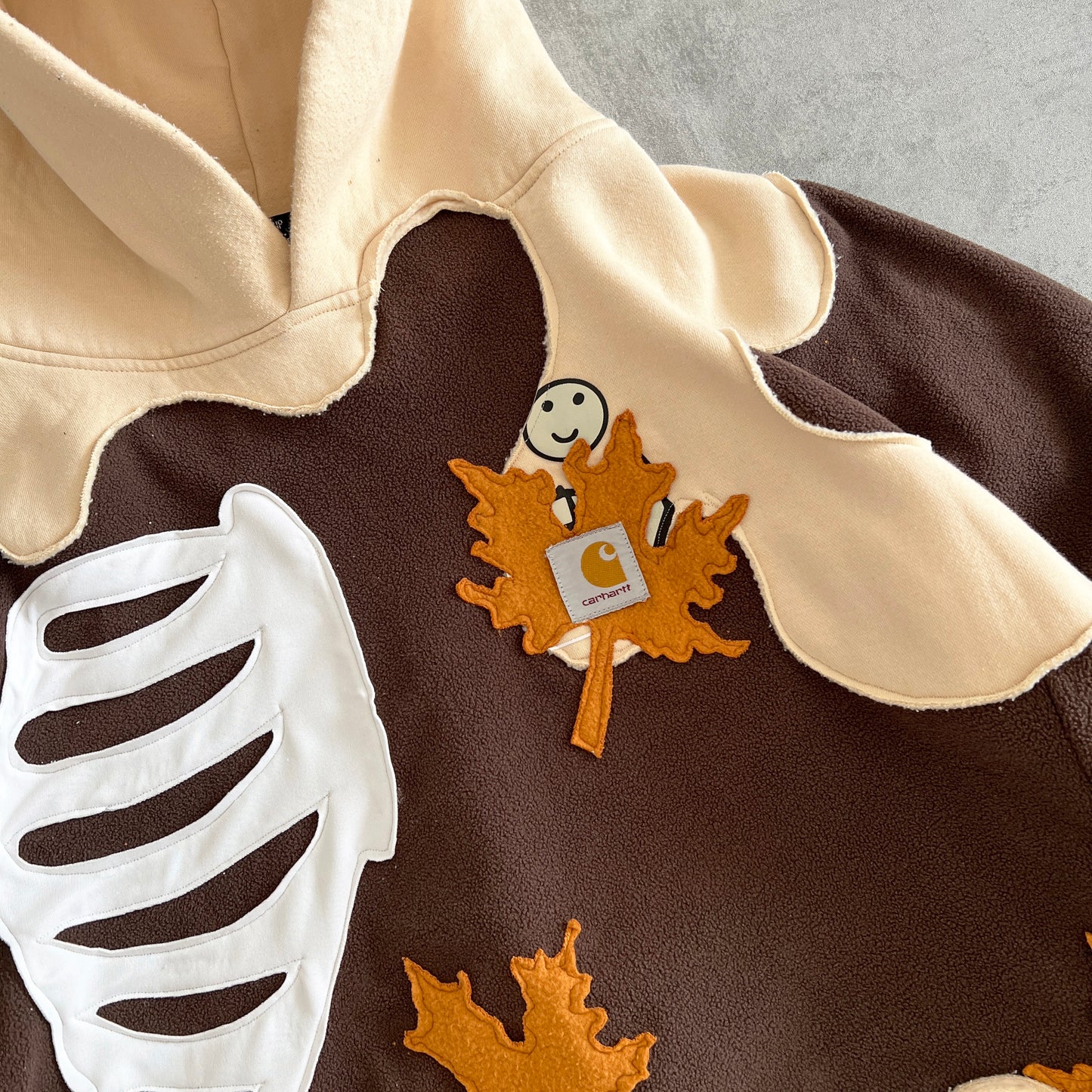 'LEAVES' HOODIE (XL)