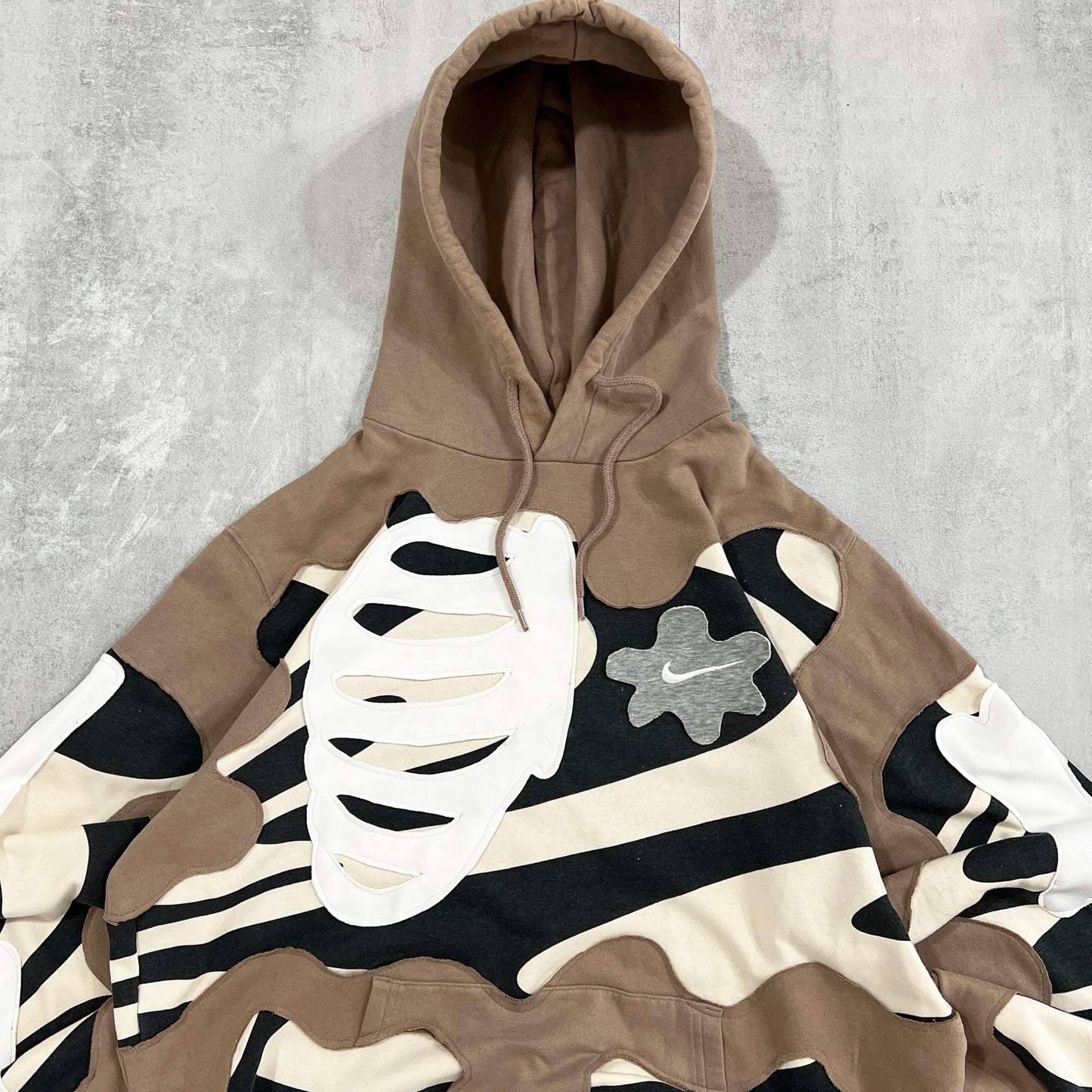 'BONES' HOODIE (L)