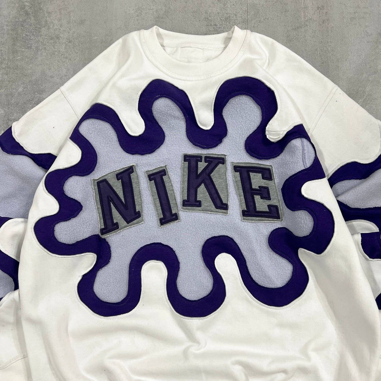 'SPLASH' SWEATSHIRT (XXL)