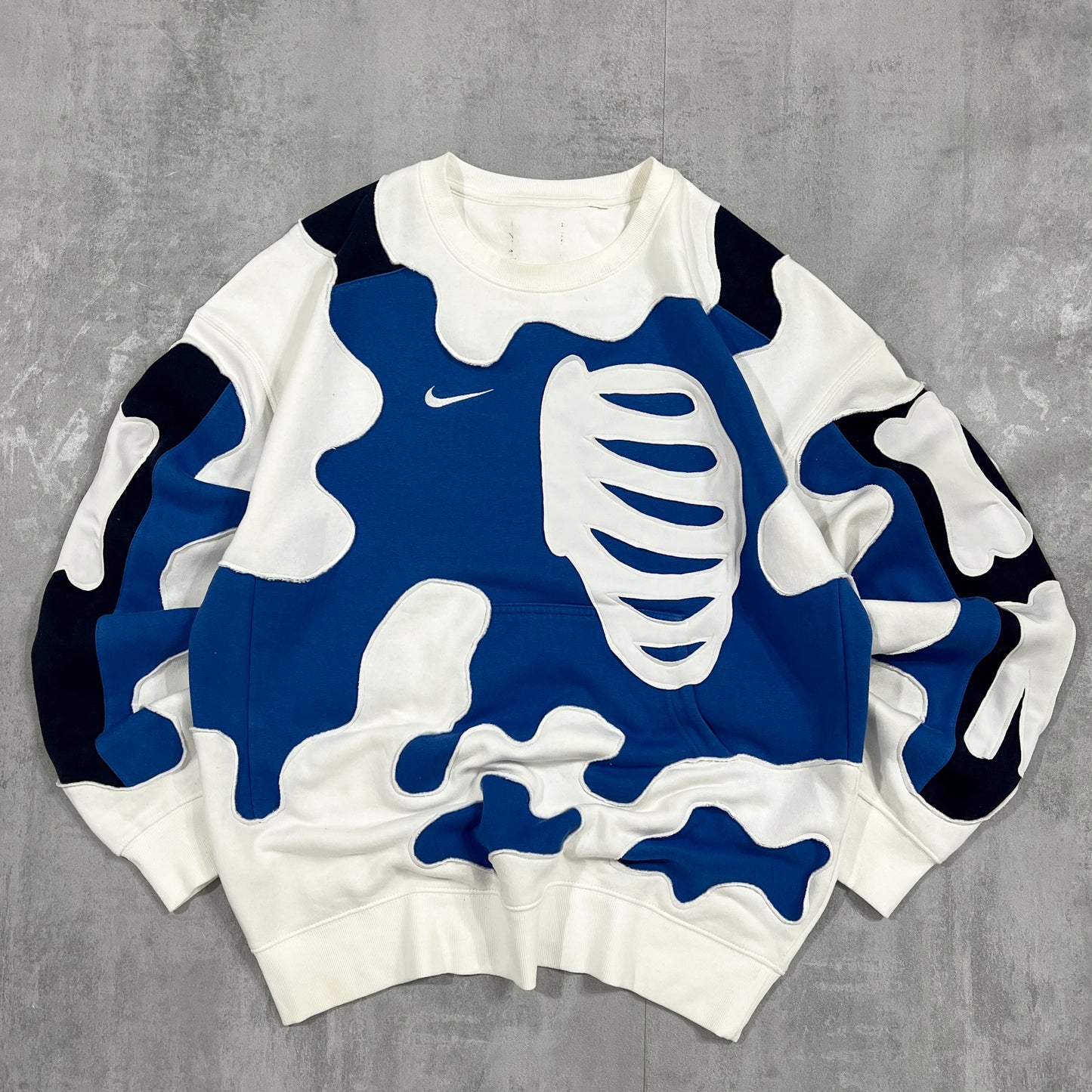 'BONES' SWEATSHIRT (XL)
